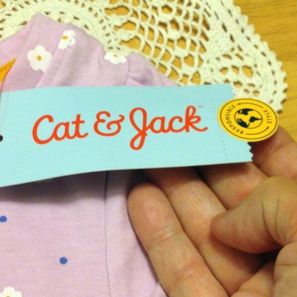 Cat & Jack tees, 3T, nwt - Stripes, floral and tie dye styles - Picture 4 of 6